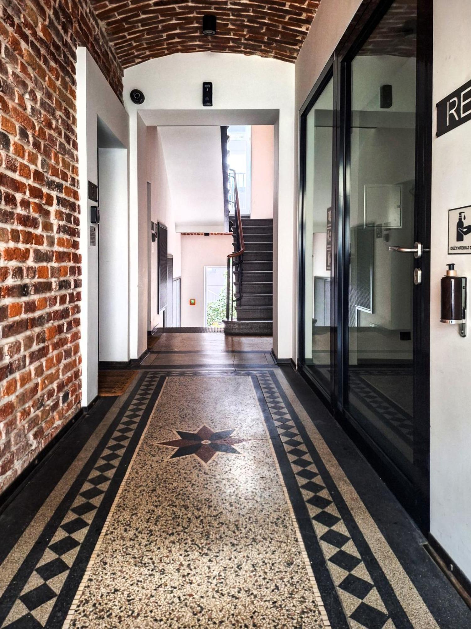 Cozy With Ac For Couples - Old Town Apartment *