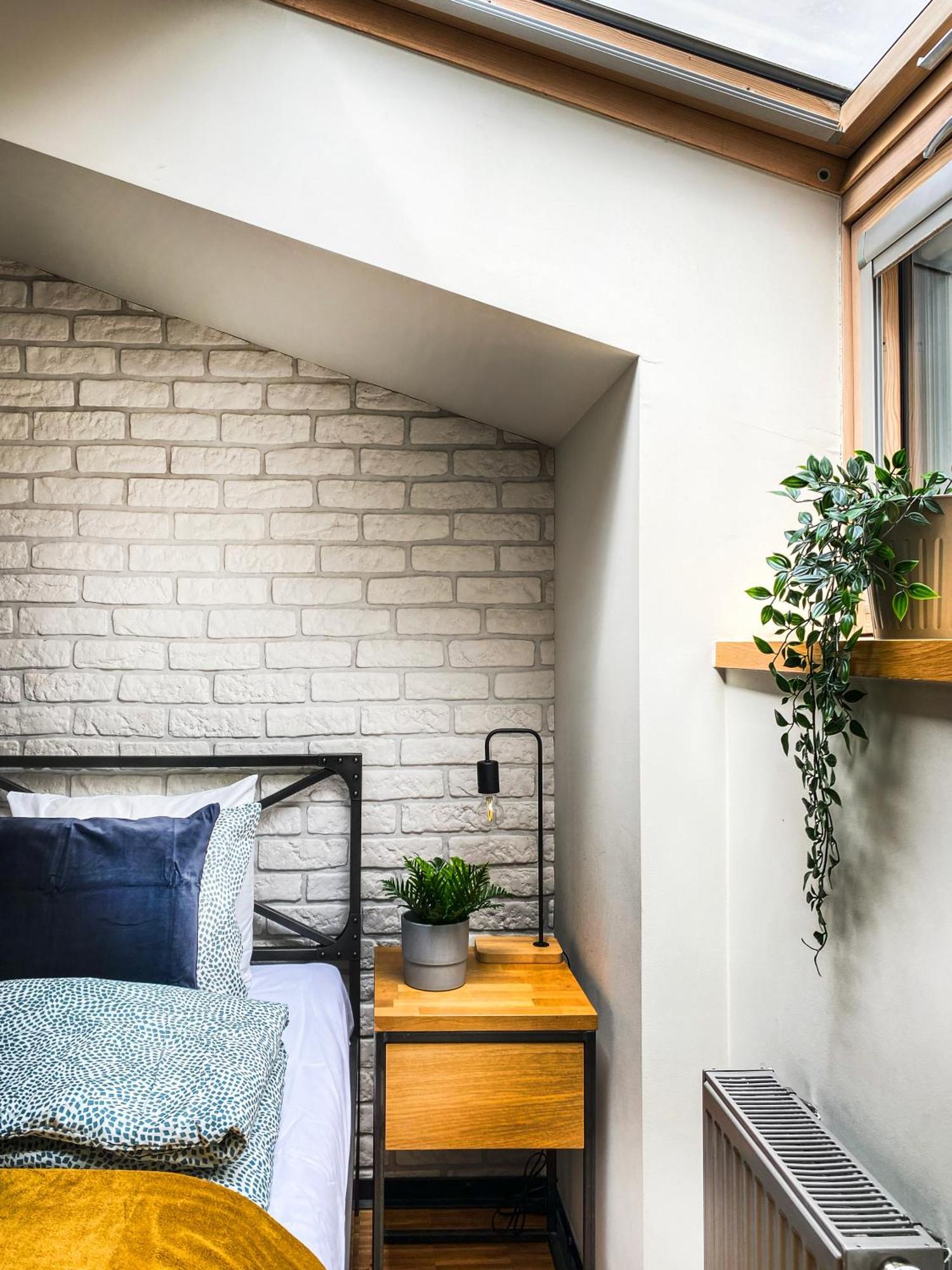 Cozy With Ac For Couples - Old Town Apartment *