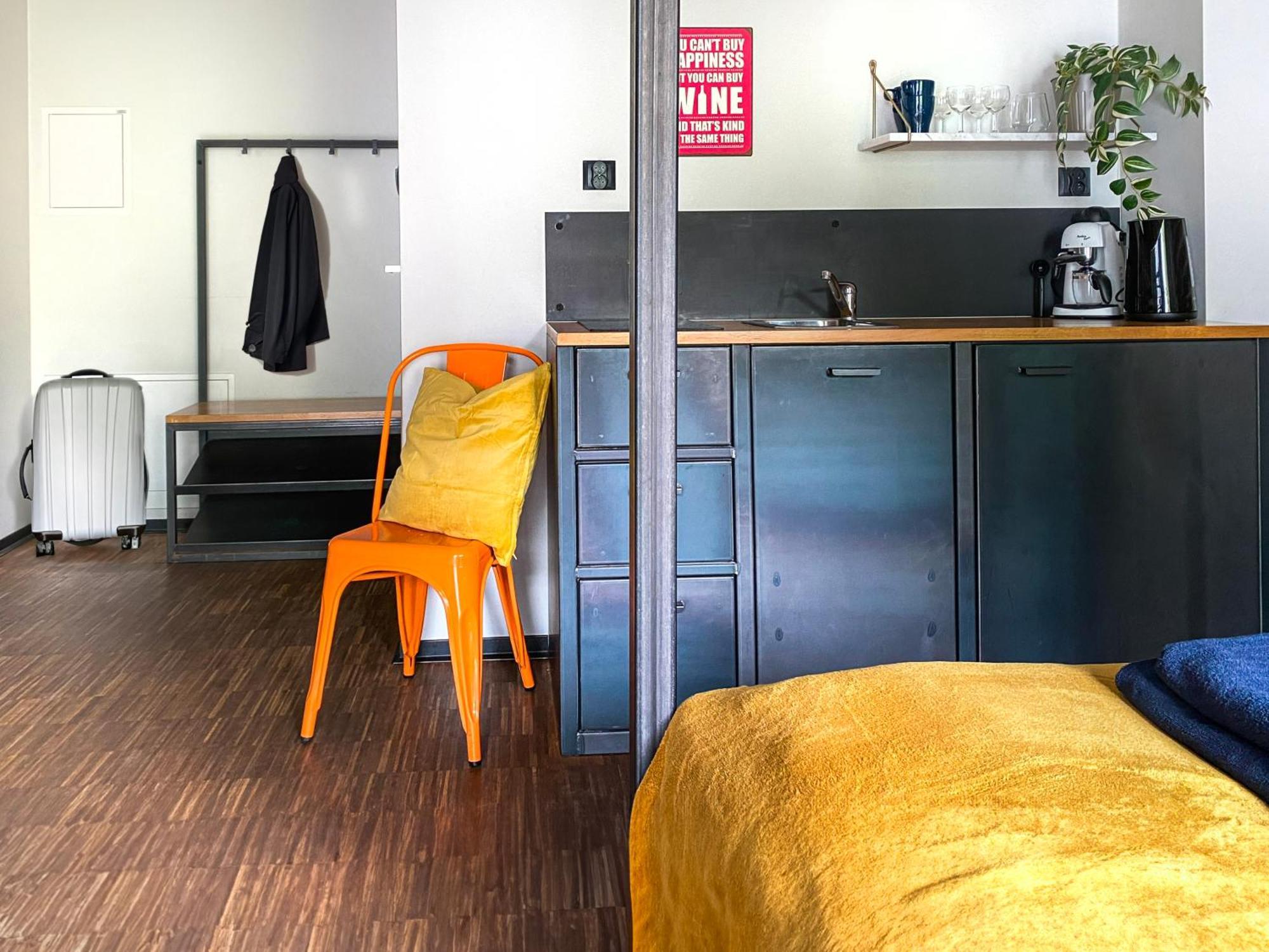 Cozy With Ac For Couples - Old Town Apartment Krakau